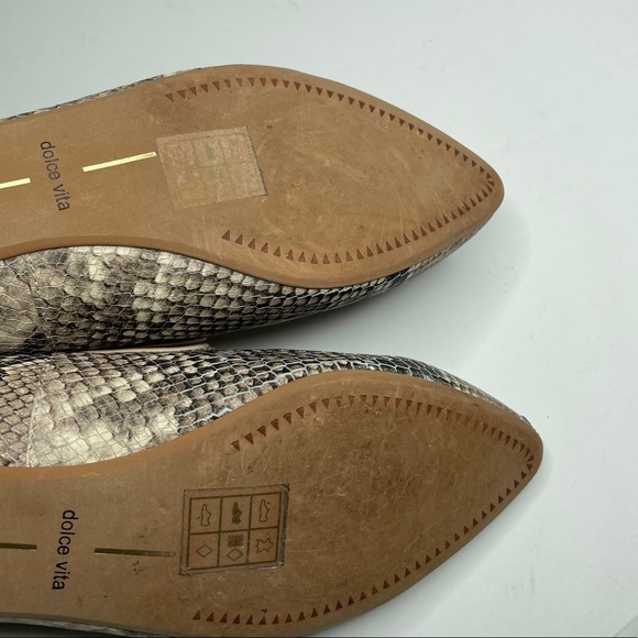 Dolce Vita Snakeskin Slip On Flats - Picture 5 of 5